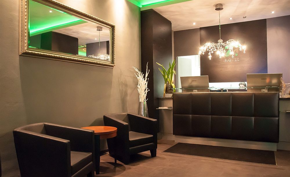 Hotel Zi 3*